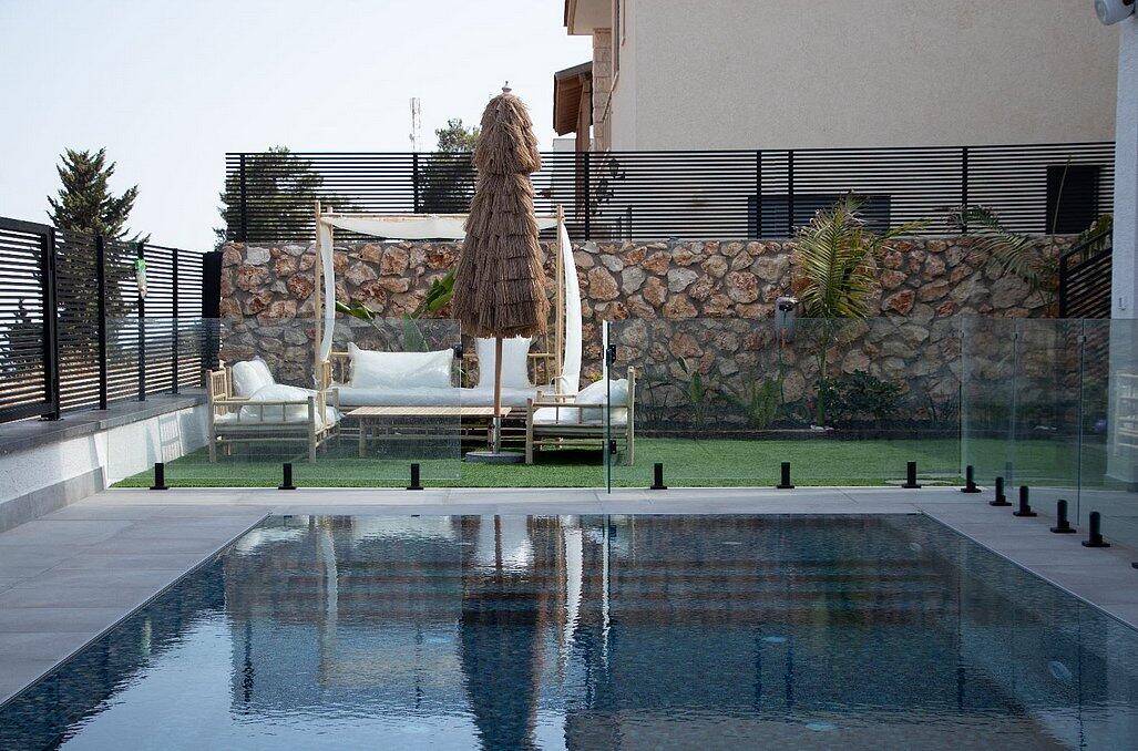 כינר סוויטות יוקרה - סוויטות עם בריכת שחייה מגודרת