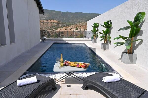 וילה לה רוסה - La Rosa