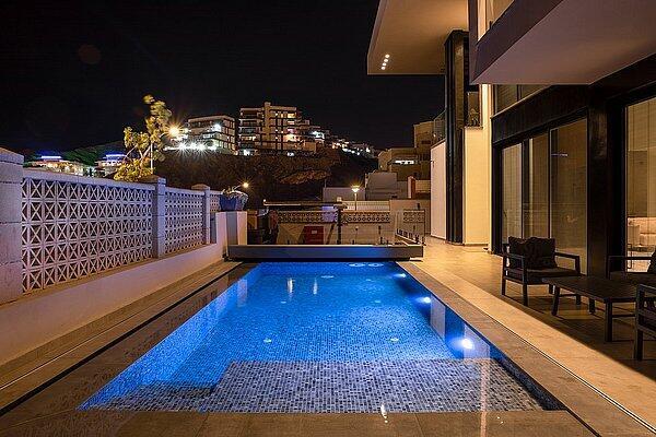 וילה אסטוריה - Villa Astroya